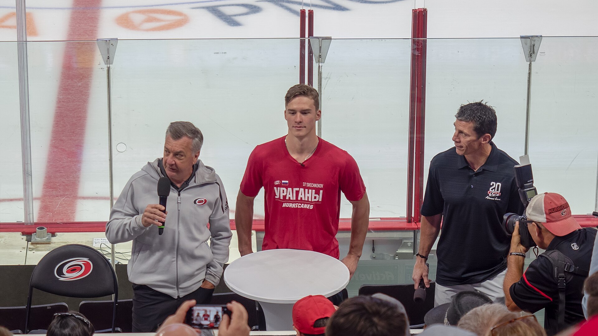 Rod Brind'Amour associé à 98 des 100 victoires playoff des Hurricanes dans leur histoire