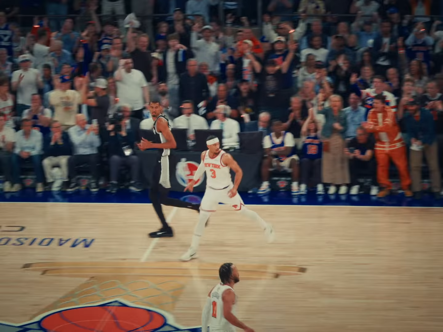 Shaquille O'Neal valide l'agressivité de Wembanyama face à Brunson : « Ce n'est pas un sale coup »