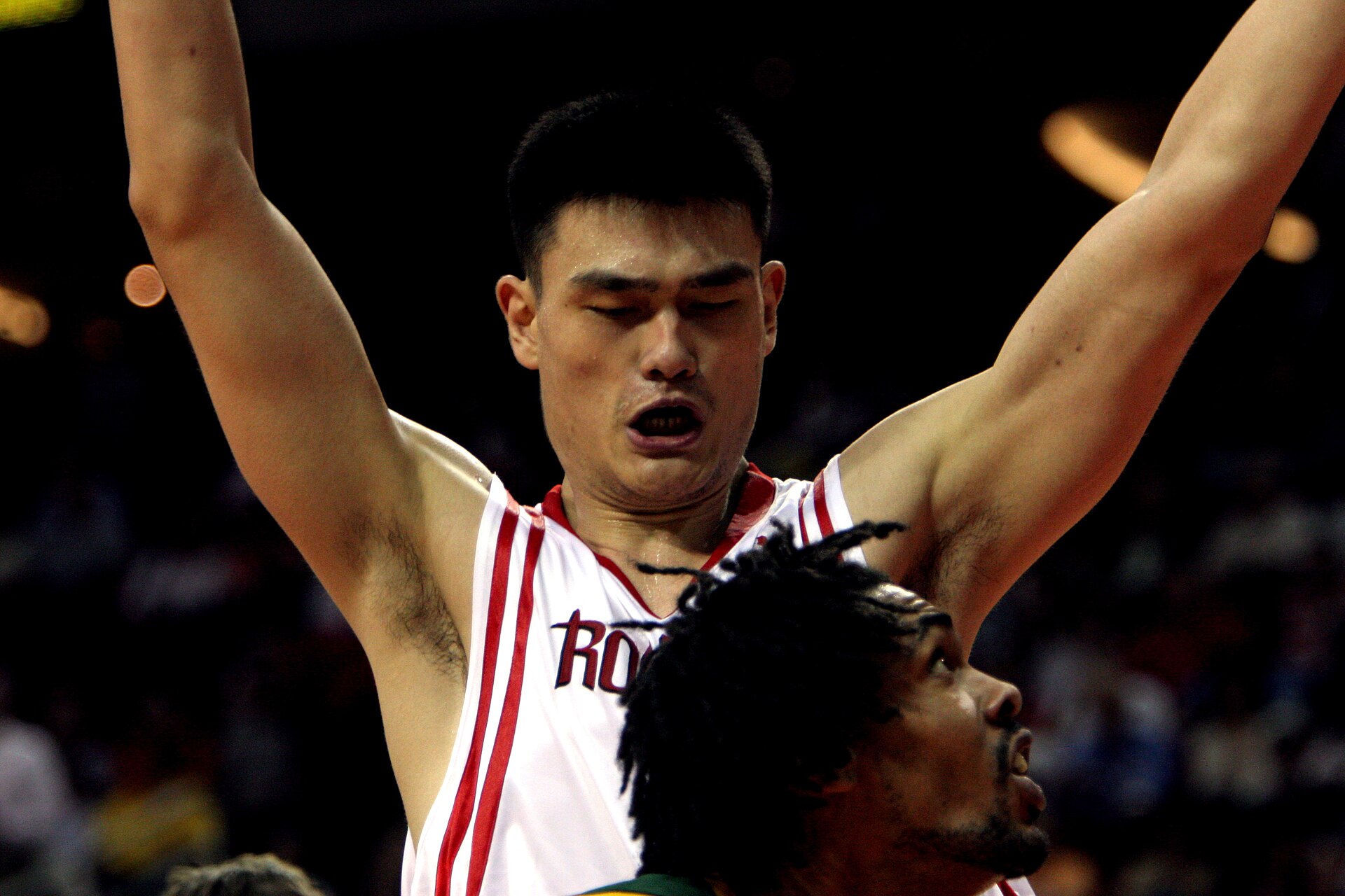 Yao Ming invite les fans à se coucher tôt à la veille de la Draft NBA 2026