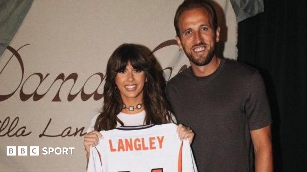 Kane et Burn assistent au concert d'Ella Langley mais quittent la salle avant la fin pour respecter le couvre-feu