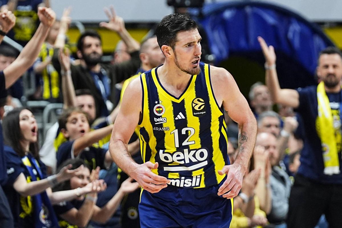 Nando De Colo clôture sa carrière avec un titre de champion de Turquie