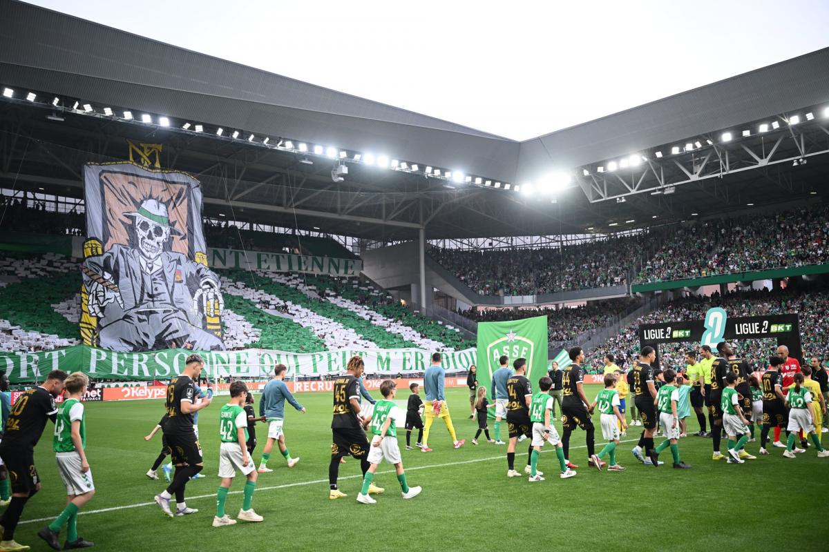 Saint-Étienne porté par une ferveur populaire hors du commun à Geoffroy-Guichard